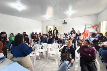 Capacitação no CRAS reforça rede de proteção a crianças e adolescentes em Monte Sião