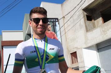 MONTE SIÃO RECEBE COM FESTA O MONTE-SIONENSE E CAMPEÃO BRASILEIRO DE MONTAIN BIKE GUILHERME MÜLLER