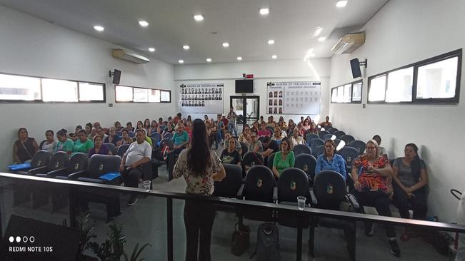 DIRETORIA DE EDUCAÇÃO REALIZA TREINAMENTO PARA AUXILIAR ESCOLAR I, AUXILIAR INTERNO E EXTERNO E INSPETORES.