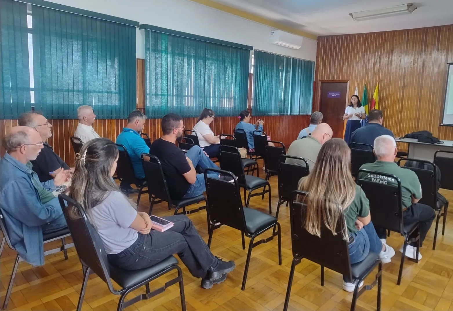 Monte Sião busca inovação e oportunidades para produtores rurais do município