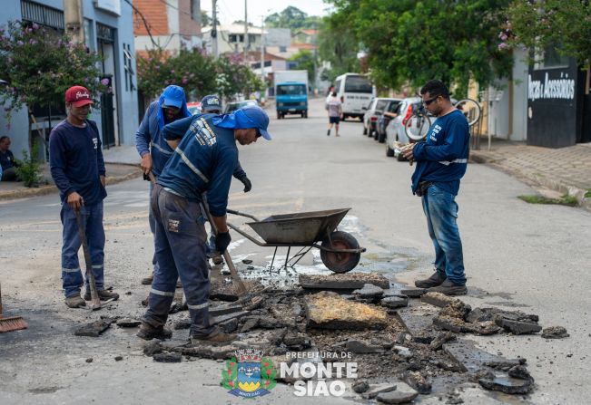 Operação tapa-buracos tem início em Monte Sião