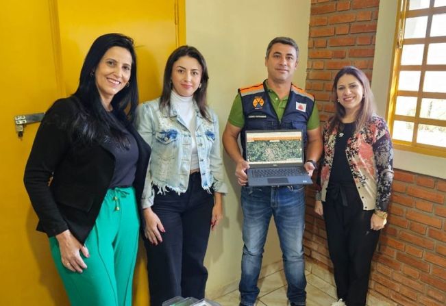 DEFESA CIVIL E DEMPAS FIRMAM PARCERIA PARA USO DO APLICATIVO PROX EM MONTE SIÃO 