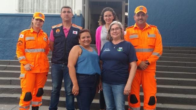 DEFESA CIVIL DE MONTE SIÃO, CORPO DE BOMBEIROS E DIRETORIA DE EDUCAÇÃO PREPARAM SIMULAÇÃO NAS ESCOLAS MUNICIPAIS